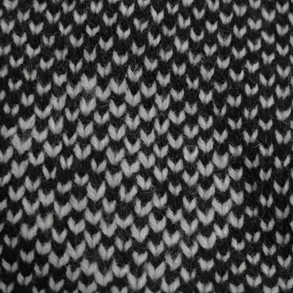 No Boundaries V-Neck Skull Print Sweater Vest Size M - Picture 4 of 7